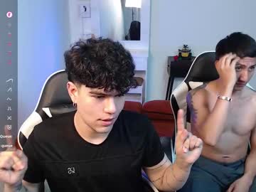 Wildbross, 23 years old, one blowjob both [28 tokens left] CUM ON!! lets have fun with this two friends #lovense #young #new #deepthroat #cum, webcam photo