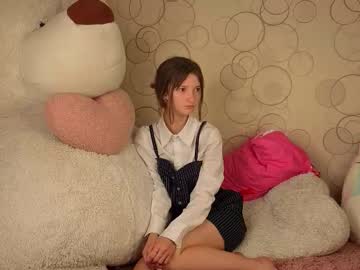 Wildlo1i, coffee mug and a large bouquet of flowers [59 tokens left] ? #shy #new #18 #petite #skinny, webcam photo