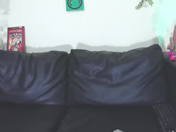 Hairy cam model Xayahnds, 20 yrs live now