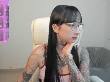 Xisisxx • lovense23y • Medellín, Colombia • public