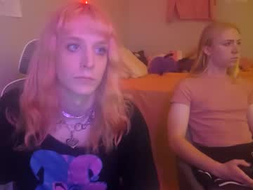 Xxxalicehatchettexxx • lovense26y • Wonderland • away