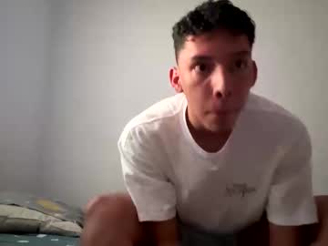 Live gay cam model Yerayr020421 yrs streaming now in HD
