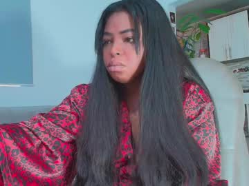 Squirting cam girl Yes_mia_yes live now