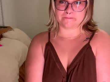 Hairy cam model Yesmistressmargo live now