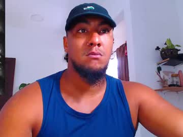 Muscle cam star Yosoy_enzo2020, 26 yrs