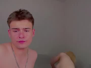 Your_molly_mark couple cam show 21 yrs live now