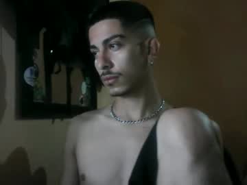 Hairy cam model Yourgodzeus, 25 yrs live now