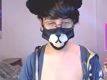 Live twink cam Yuniorb, age 28 yrs nude and streaming