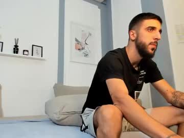 Zeyn_edwards, Welcome to my room! - Goal: Cumshow [867 tokens left] #bigcock #hairy #cum #feet #new, webcam photo