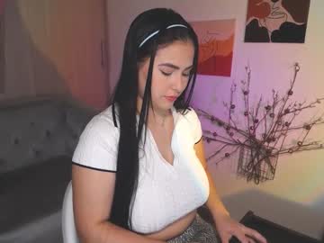 Zoebolton1 • spanks24y • londres • public