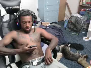 Muscle cam star Zoneingout