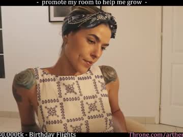 Zorosgiirl, 19 years old, ? Art Canvas Show - Tip 69 for a Kiss Print - Goal: More Kisses | Show Boobs [169 tokens left] #lovense #cum #18 #bigboobs #natural, webcam photo